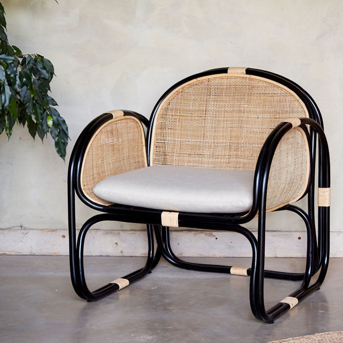 Close-Up-Black-Framed-Bermuda-Chair-The-Rattan-Company