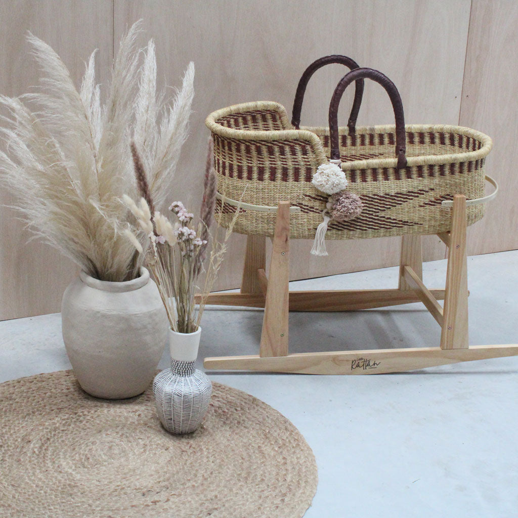 Woven moses store basket with stand