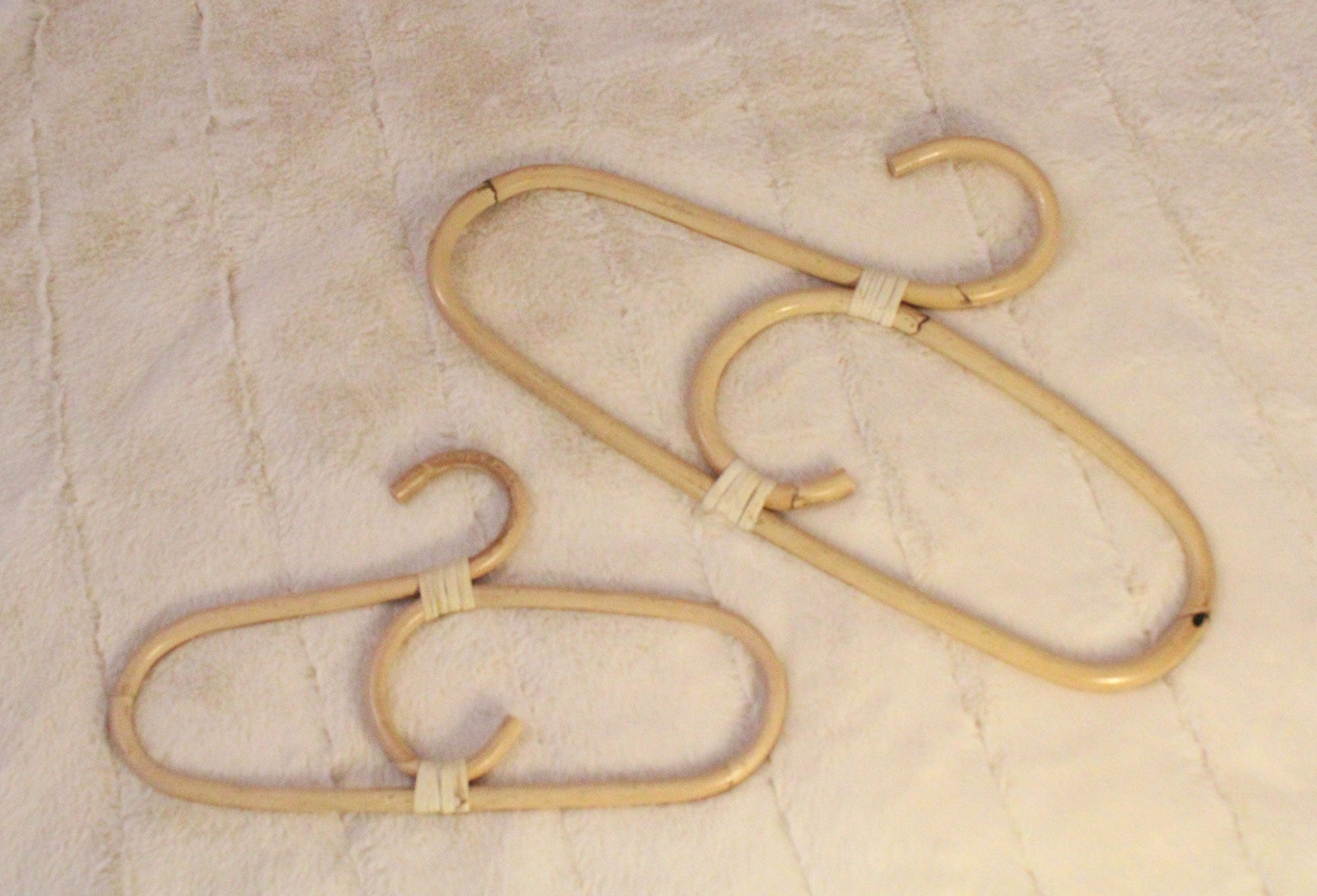 Kids rattan coat hangers, natural rattan childrens clothes hanger by the rattan comapany